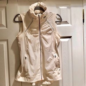 Lululemon light weight running vest - off white